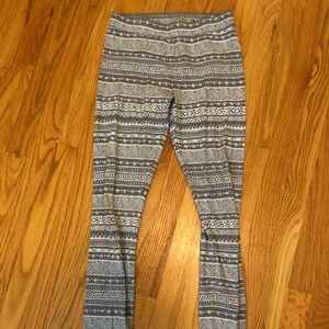 Hollister Tribal Leggings